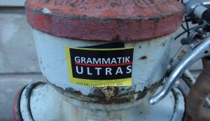 Pisownia wielką i małą literą po dwukropku