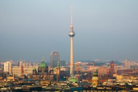 Przydatne terminy hotelarskie po niemiecku – wyrusz w podróż bez obaw